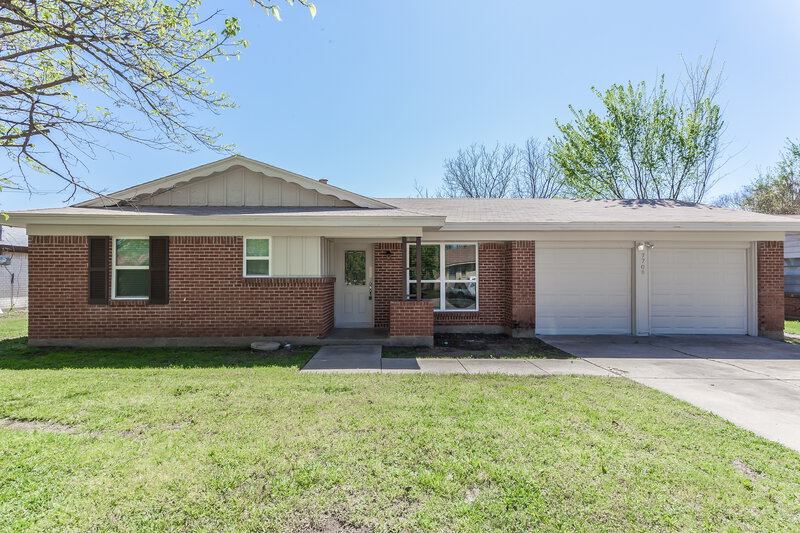 1,815/Mo, 7708 Clenis Ln North Richland Hills, TX 76180 External View
