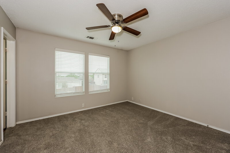 1,860/Mo, 9722 Michelle Dr Dallas, TX 75217 Main Bedroom View