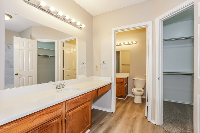 2,450/Mo, 421 Lookout Mountain Trl Mesquite, TX 75149 Main Bathroom View