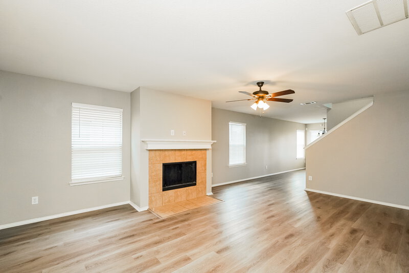 2,625/Mo, 5828 Ridge Lake Dr Fort Worth, TX 76244 Living Room View