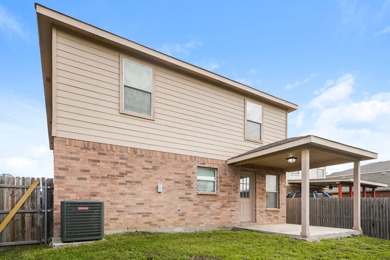 2,625/Mo, 5828 Ridge Lake Dr Fort Worth, TX 76244 Rear View