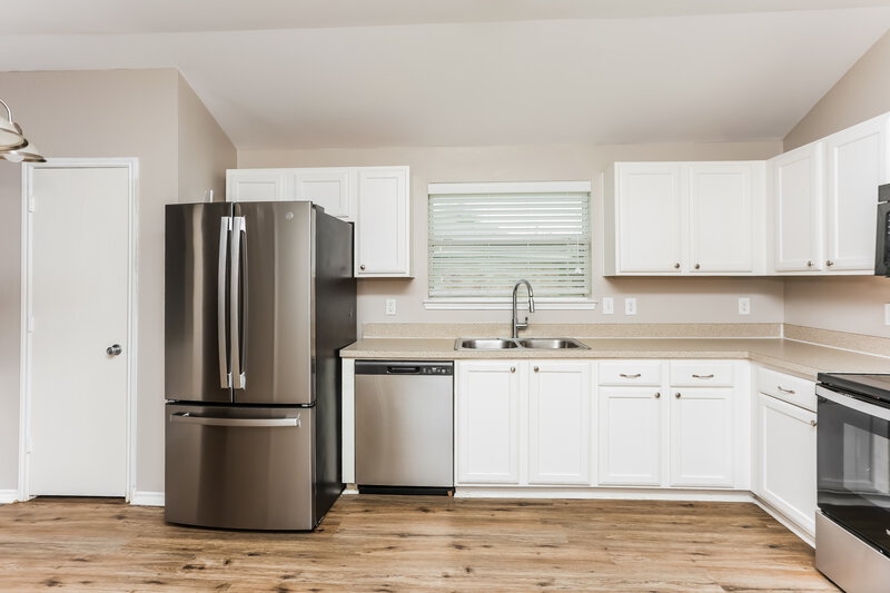 2,390/Mo, 1841 Sierra Trl Lancaster, TX 75146 Kitchen View