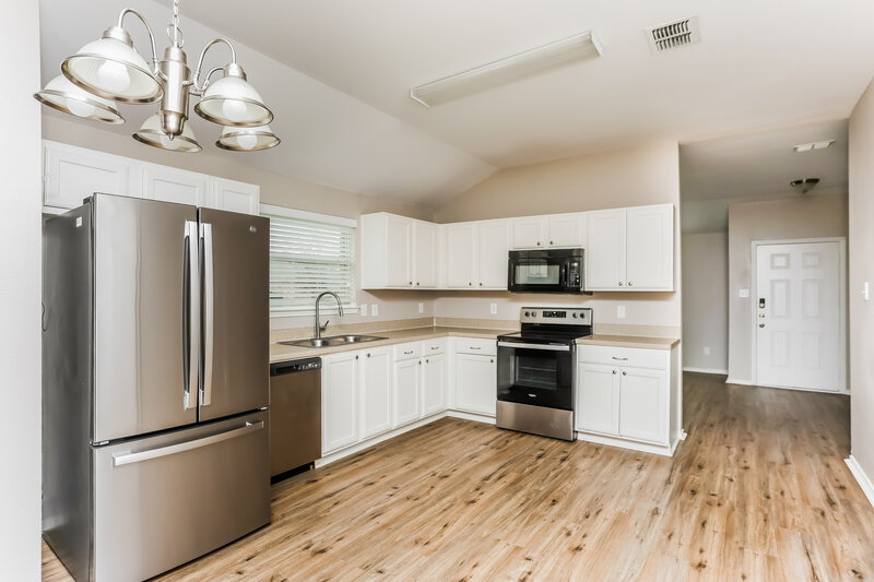 2,390/Mo, 1841 Sierra Trl Lancaster, TX 75146 Kitchen View 2