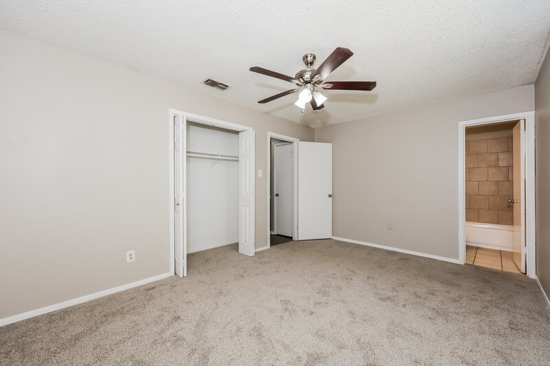 1,975/Mo, 6053 Herschel Dr Watauga, TX 76148 Main Bedroom View 2