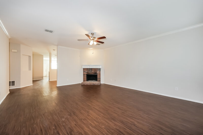 1,780/Mo, 5929 Misty Breeze Dr Fort Worth, TX 76179 Living Room View 2