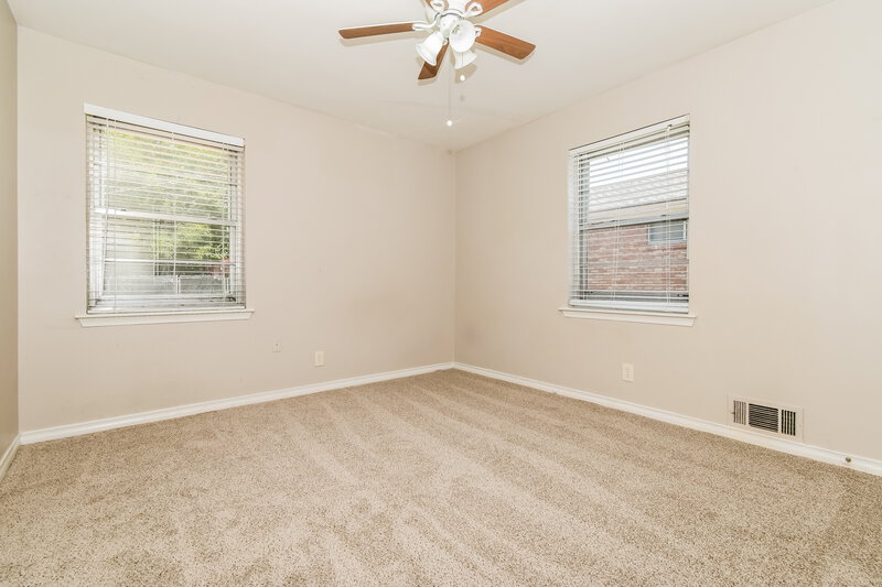 0/Mo, 107 W Rio Grande St Garland, TX 75041 Bedroom View