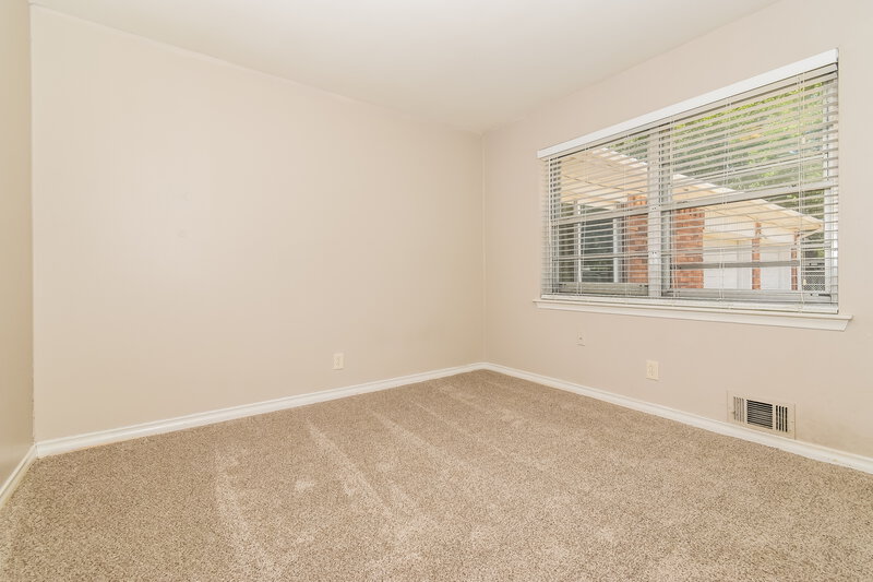 0/Mo, 107 W Rio Grande St Garland, TX 75041 Bedroom View 2