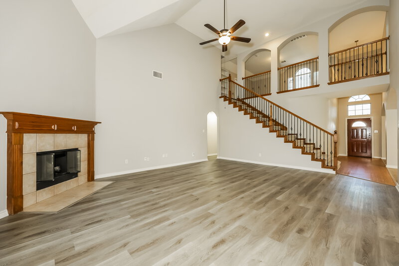 3,100/Mo, 301 Cold Water Dr Desoto, TX 75115 Living Room View