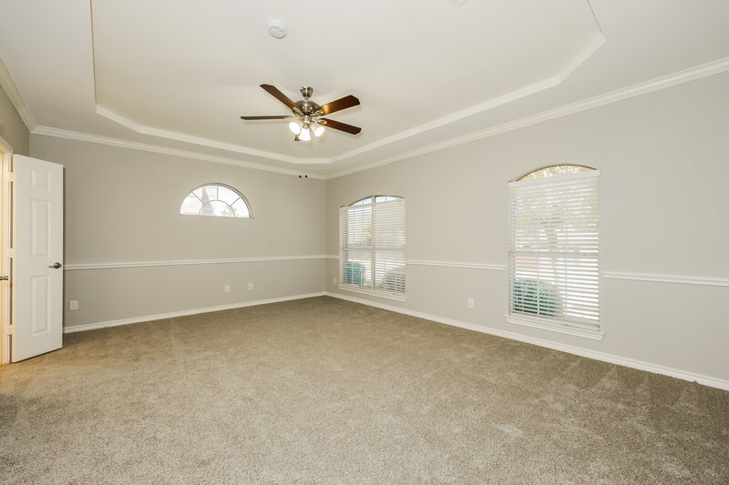 3,100/Mo, 301 Cold Water Dr Desoto, TX 75115 Main Bedroom View