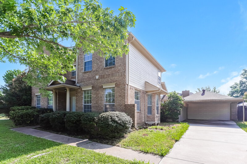 2,365/Mo, 4104 Norway Ln Grand Prairie, TX 75052 Front View