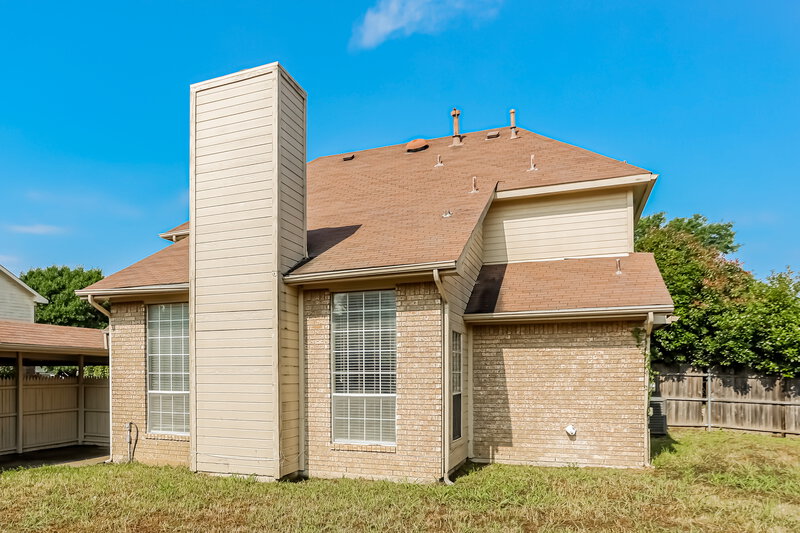 2,365/Mo, 4104 Norway Ln Grand Prairie, TX 75052 Rear View