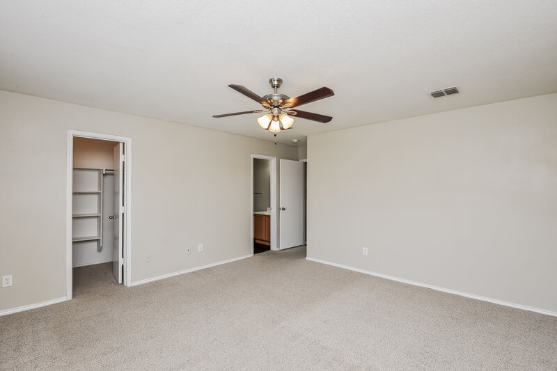 1,985/Mo, 1508 Queens Brook Ln Fort Worth, TX 76140 Main Bedroom View 2