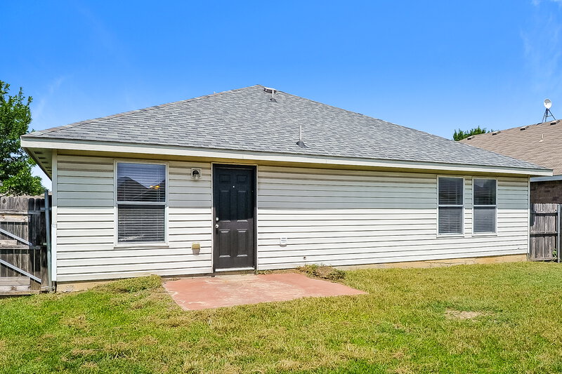 1,985/Mo, 1508 Queens Brook Ln Fort Worth, TX 76140 Rear View