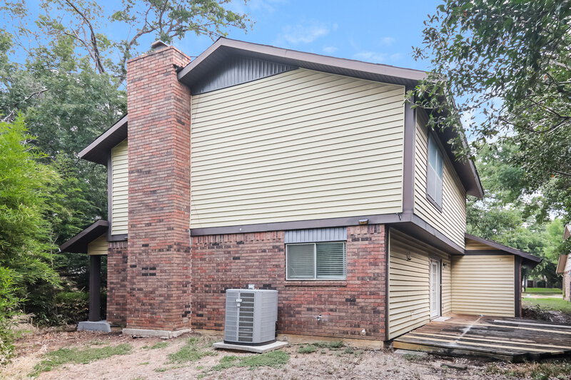 0/Mo, 1113 Heiden Ct Flower Mound, TX 75028 Rear View