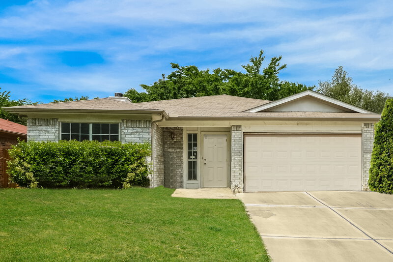 2,090/Mo, 319 Moss Hill Dr Arlington, TX 76018 External View