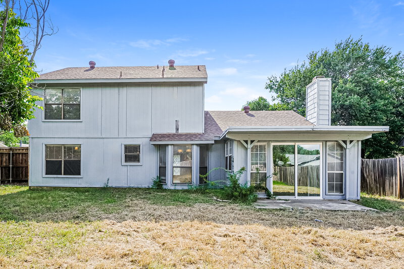 2,125/Mo, 7529 Ashwood Cir Fort Worth, TX 76123 Rear View