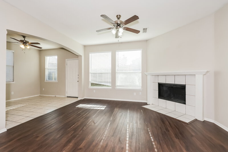 2,420/Mo, 8416 Prairie Rose Ln Fort Worth, TX 76123 Living Room View