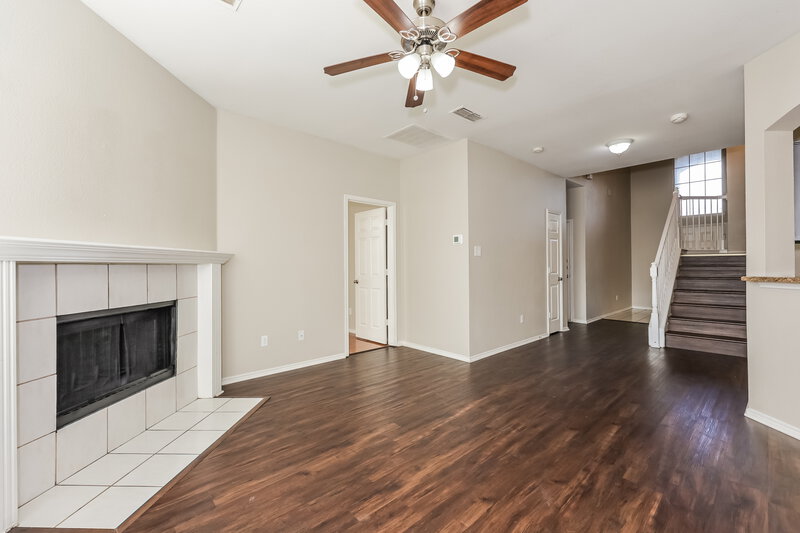 2,420/Mo, 8416 Prairie Rose Ln Fort Worth, TX 76123 Living Room View 2