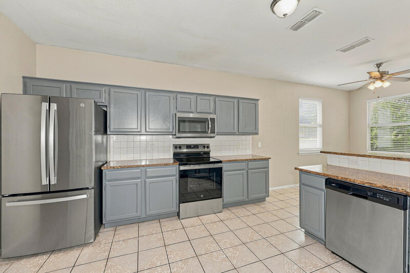 2,305/Mo, 8416 Prairie Rose Ln Fort Worth, TX 76123 Kitchen View