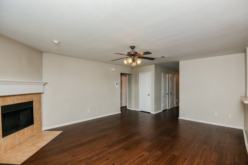 2,330/Mo, 425 Murphy Rd Burleson, TX 76028 Misc View 4