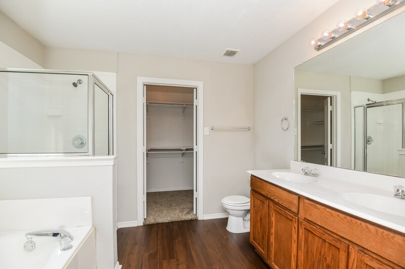 2,330/Mo, 425 Murphy Rd Burleson, TX 76028 Misc View 11