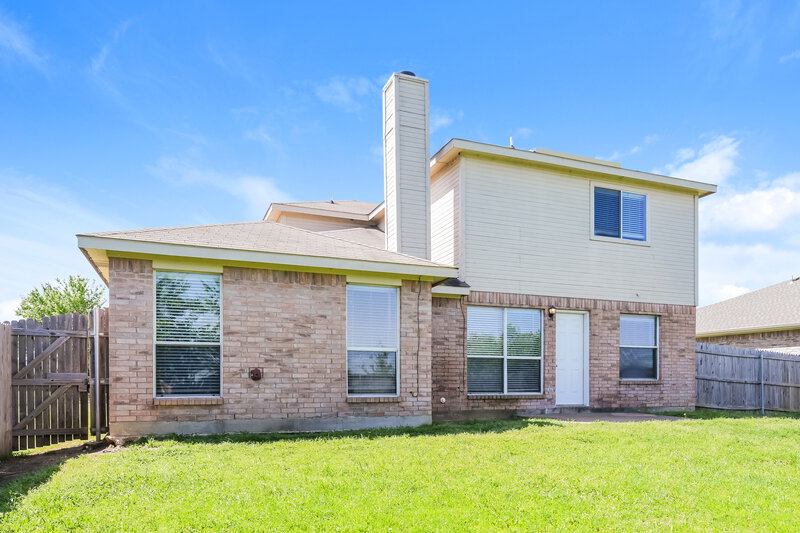 2,365/Mo, 425 Murphy Rd Burleson, TX 76028 Rear View