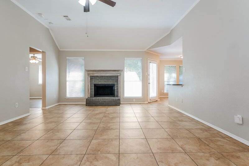 1,815/Mo, 316 Winnipeg Dr Glenn Heights, TX 75154 Living Room View