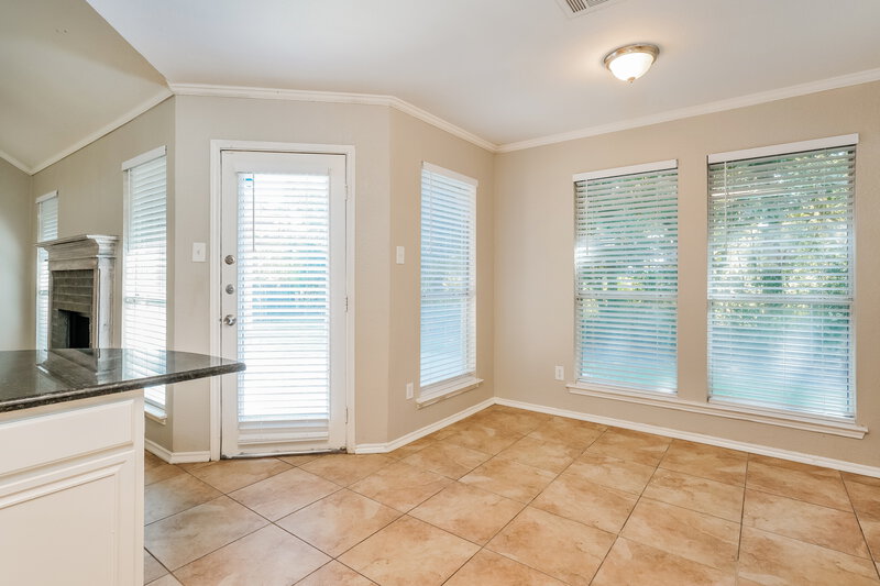 1,815/Mo, 316 Winnipeg Dr Glenn Heights, TX 75154 Dining Room View