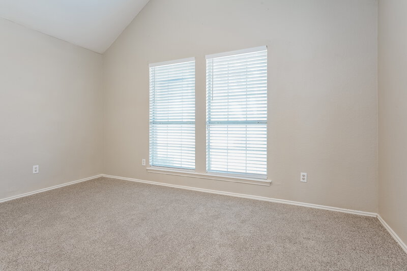 1,815/Mo, 316 Winnipeg Dr Glenn Heights, TX 75154 Main Bedroom View