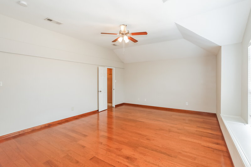 3,080/Mo, 1709 Creekpoint Dr Lewisville, TX 75067 Main Bedroom View 2