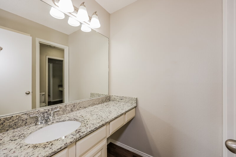 2,325/Mo, 1012 Canary Ln Mansfield, TX 76063 Bathroom View