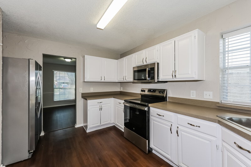 2,505/Mo, 3229 Kathy Ln Fort Worth, TX 76123 Kitchen View 2