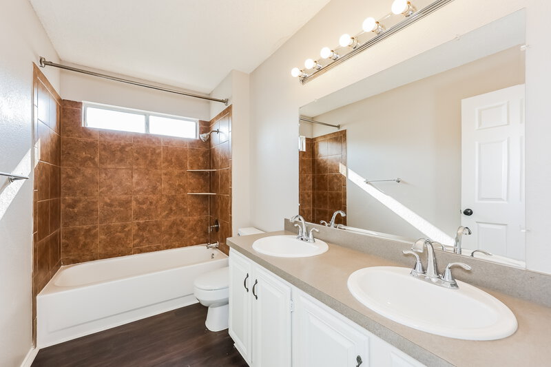 2,505/Mo, 3229 Kathy Ln Fort Worth, TX 76123 Bathroom View