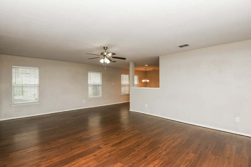 1,810/Mo, 16904 Fenwick Ct Justin, TX 76247 Living Room View
