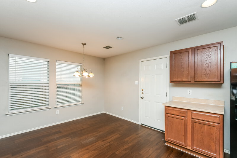 1,810/Mo, 16904 Fenwick Ct Justin, TX 76247 Kitchen View 3