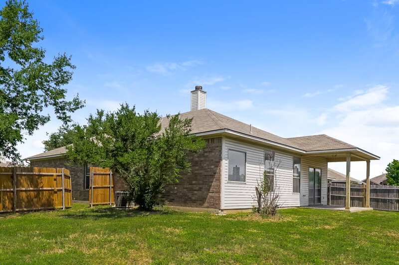 2,075/Mo, 14324 Snaffle Bit Trl Haslet, TX 76052 Rear View