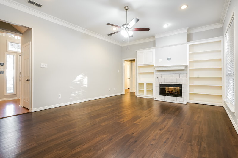 2,705/Mo, 4004 Morris Ln Arlington, TX 76016 Living Room View