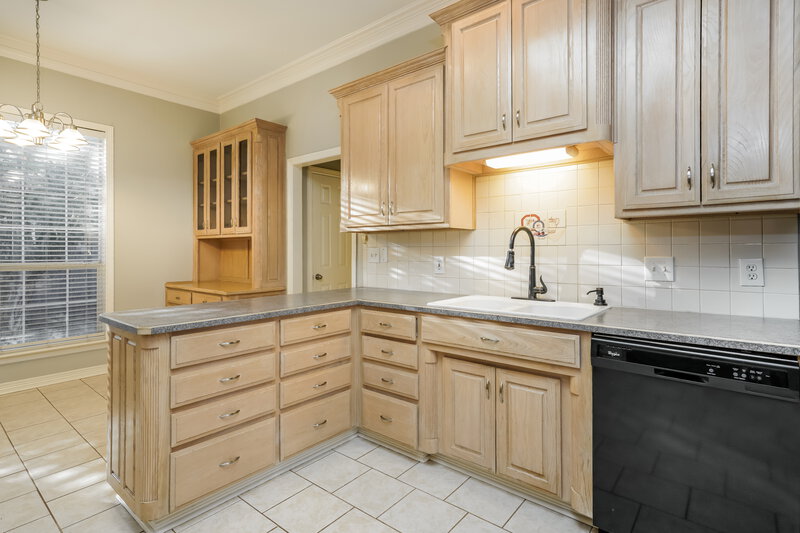 2,705/Mo, 4004 Morris Ln Arlington, TX 76016 Kitchen View