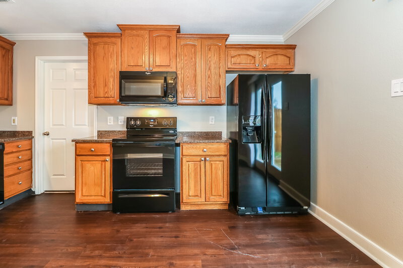2,355/Mo, 5538 Mandarin Way Dallas, TX 75249 Kitchenlarge View 3
