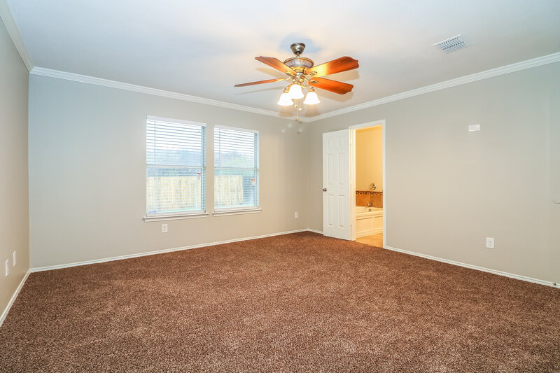 2,355/Mo, 5538 Mandarin Way Dallas, TX 75249 Master Bedroomlarge View