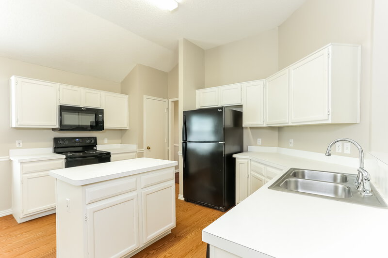 2,065/Mo, 616 Cresent Dr Desoto, TX 75115 Kitchen View 2
