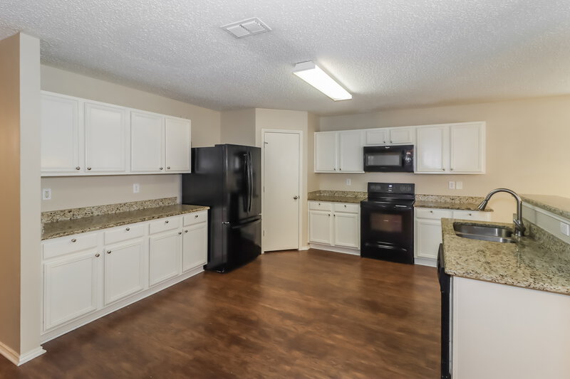 3,175/Mo, 2956 Santa Sabina Dr Grand Prairie, TX 75052 Kitchen View