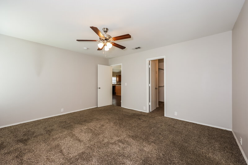 2,480/Mo, 1612 Desperado Rd Fort Worth, TX 76131 Main Bedroom View 2