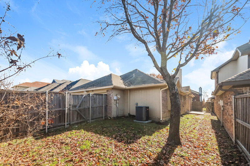 1,850/Mo, 2413 Ithaca Dr Mesquite, TX 75181 Rear View