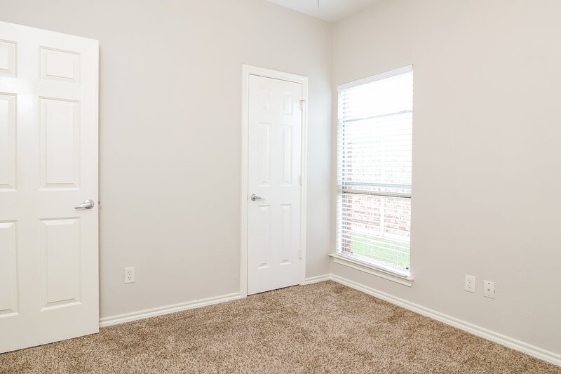 1,960/Mo, 1117 Sunderland Ln Fort Worth, TX 76134 Bedroom View
