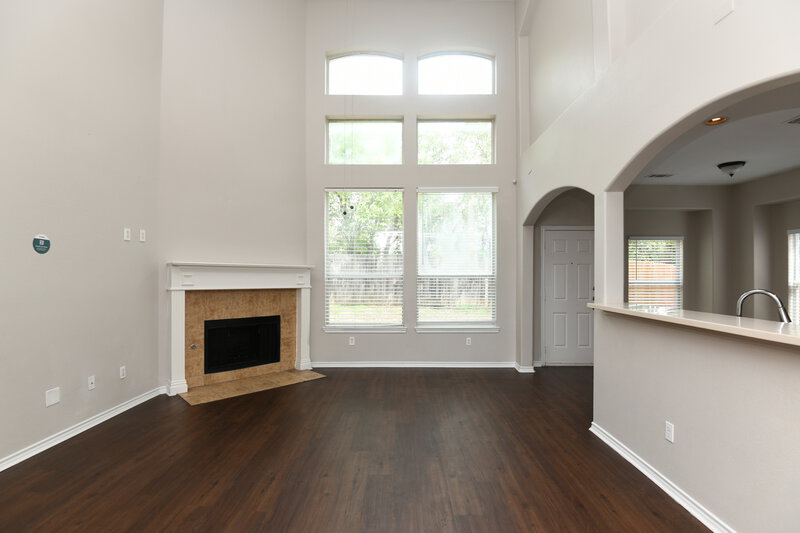 2,265/Mo, 5824 Fathom Dr Fort Worth, TX 76135 Living Room View 2