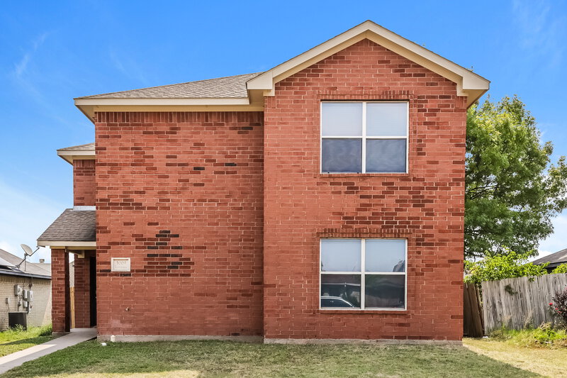 2,440/Mo, 3004 Lawndale Dr Lancaster, TX 75134 External View