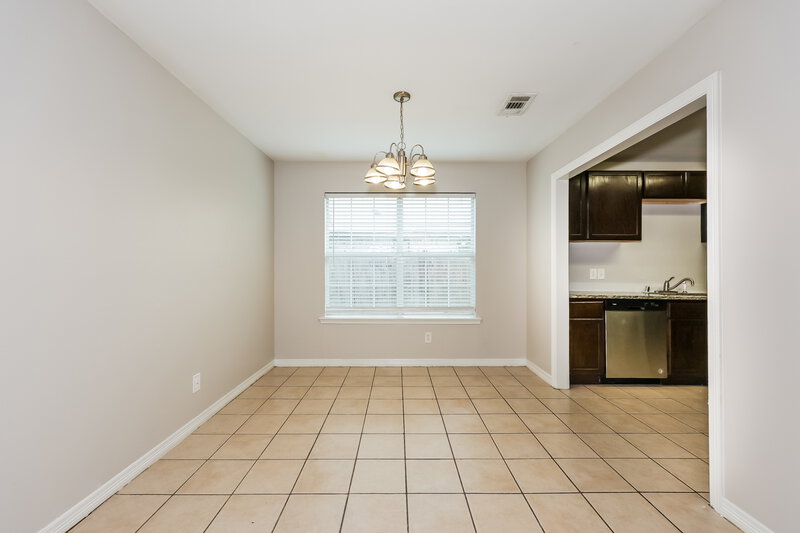 2,440/Mo, 3004 Lawndale Dr Lancaster, TX 75134 Dining Room View
