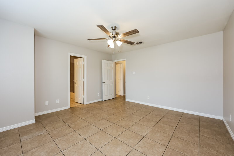 2,440/Mo, 3004 Lawndale Dr Lancaster, TX 75134 Main Bedroom View