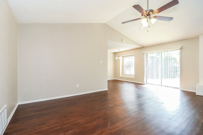 2,190/Mo, 6516 Highview Ter Watauga, TX 76148 Living Room View